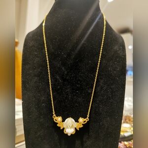 Vintage Rose Necklace in Gold tone